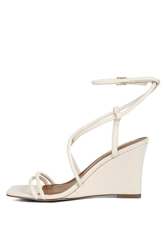 Gram Hunt Ankle Strap Wedge Sandals